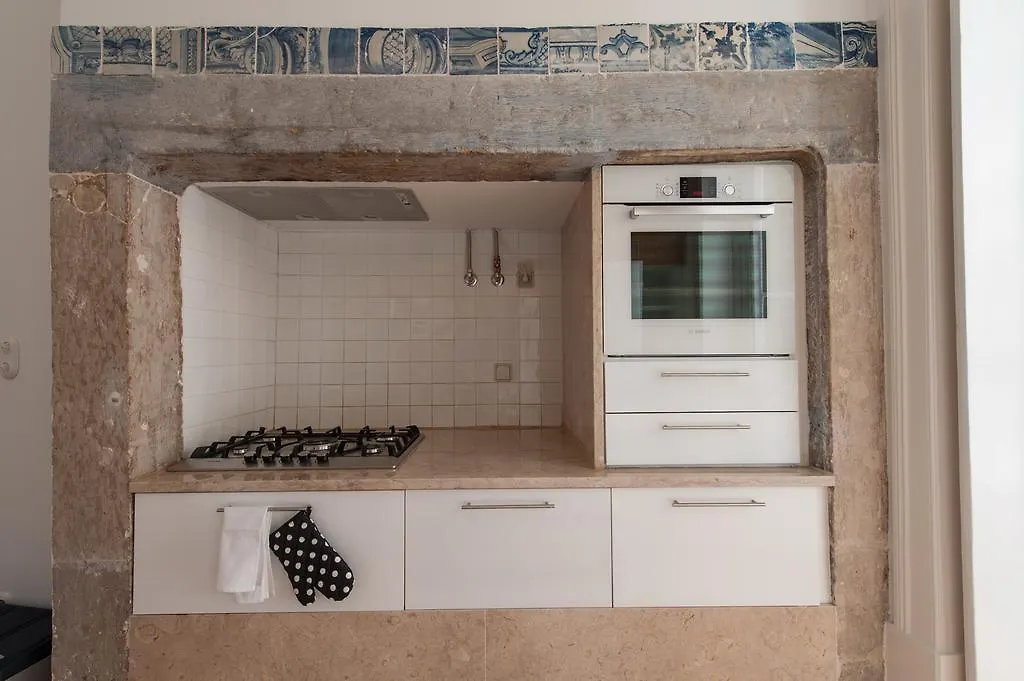 Lisbon Charming Apartments - Chiado