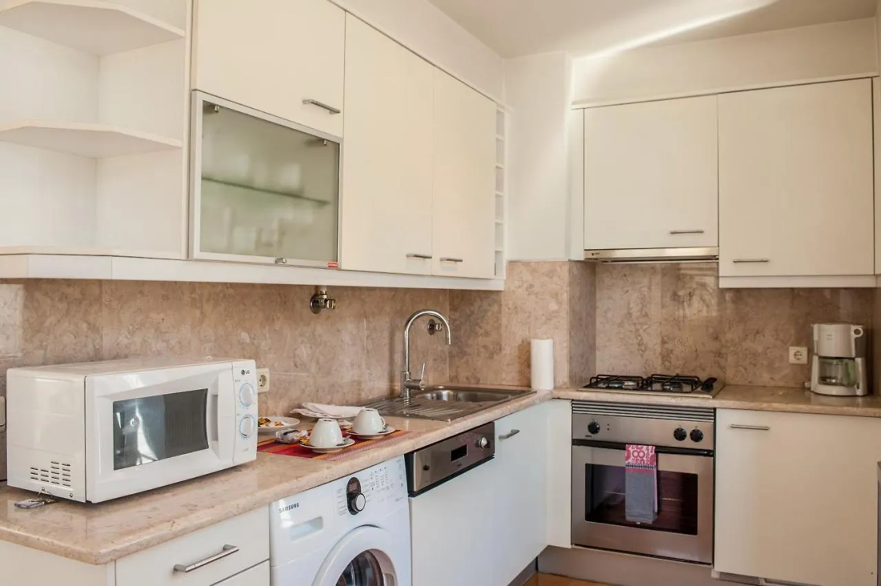 Lisbon Charming Apartments - Chiado